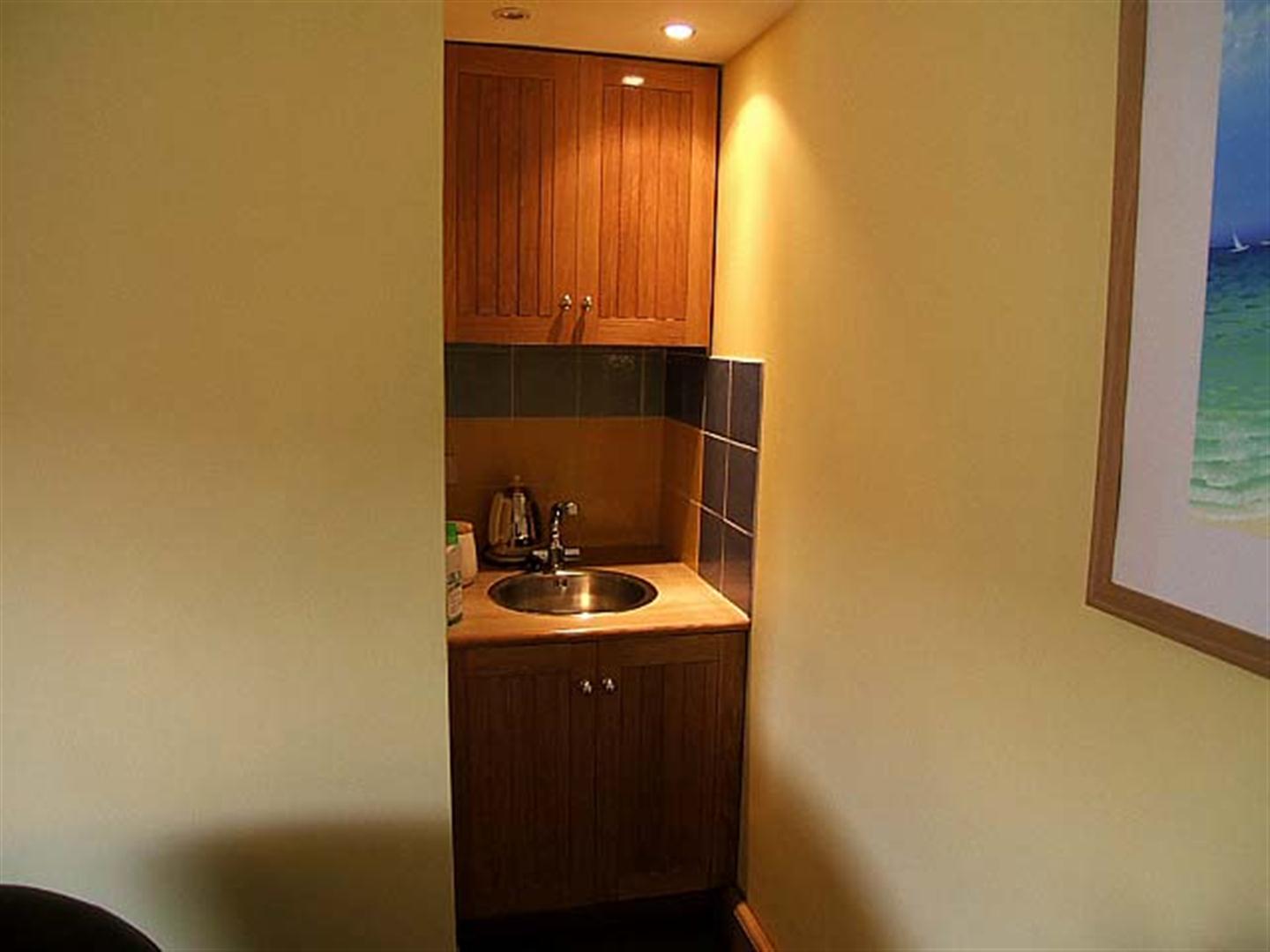 THE KITCHENETTE AREA